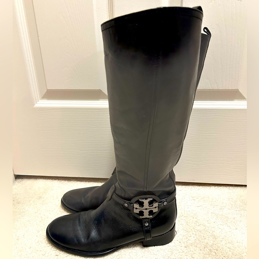 Tory Burch black leather tall 1 1/2 inch heel boots size 9.5M